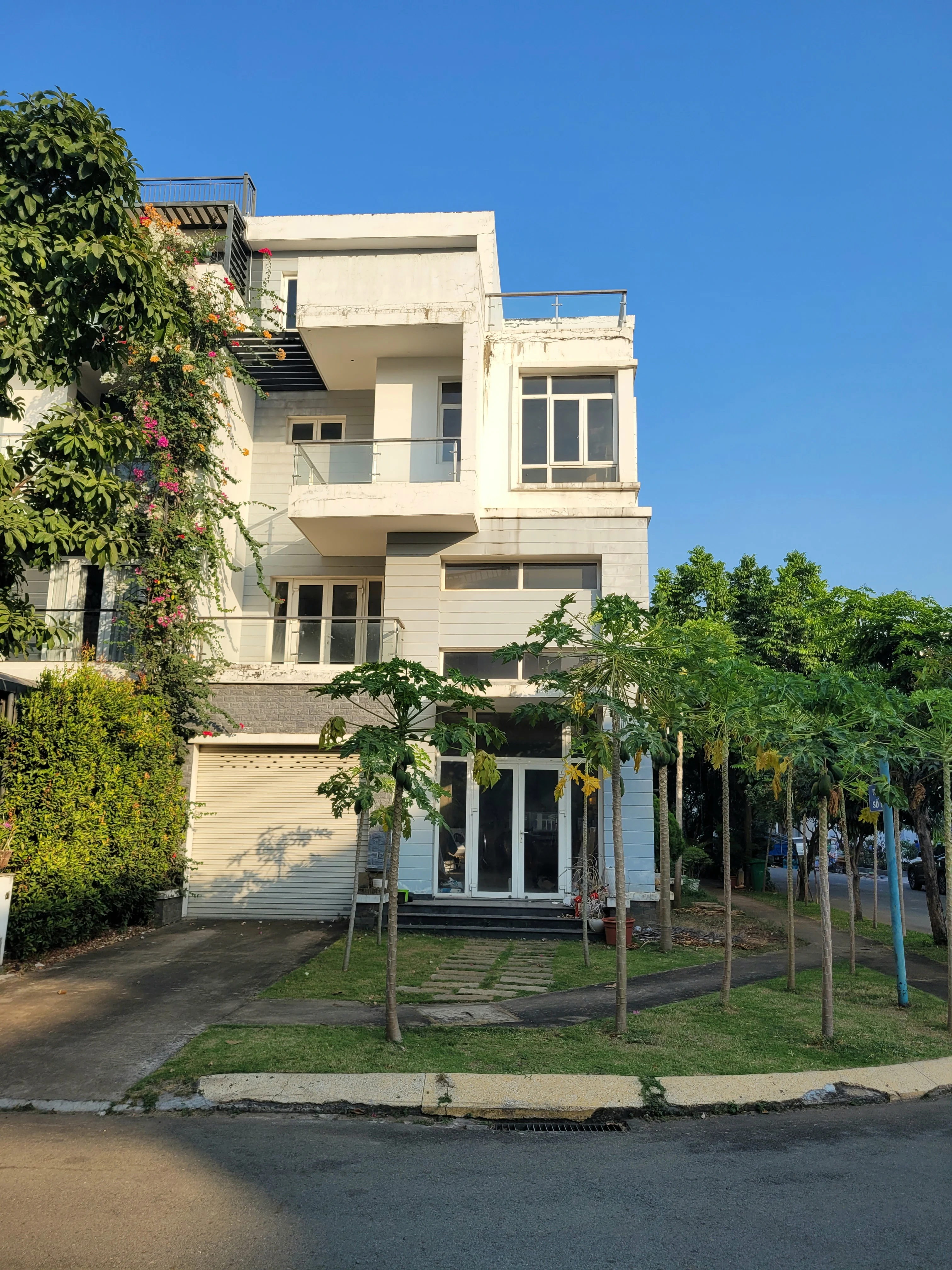 Biệt Thự Song Lập 10x20 - Nhà Thô - 2