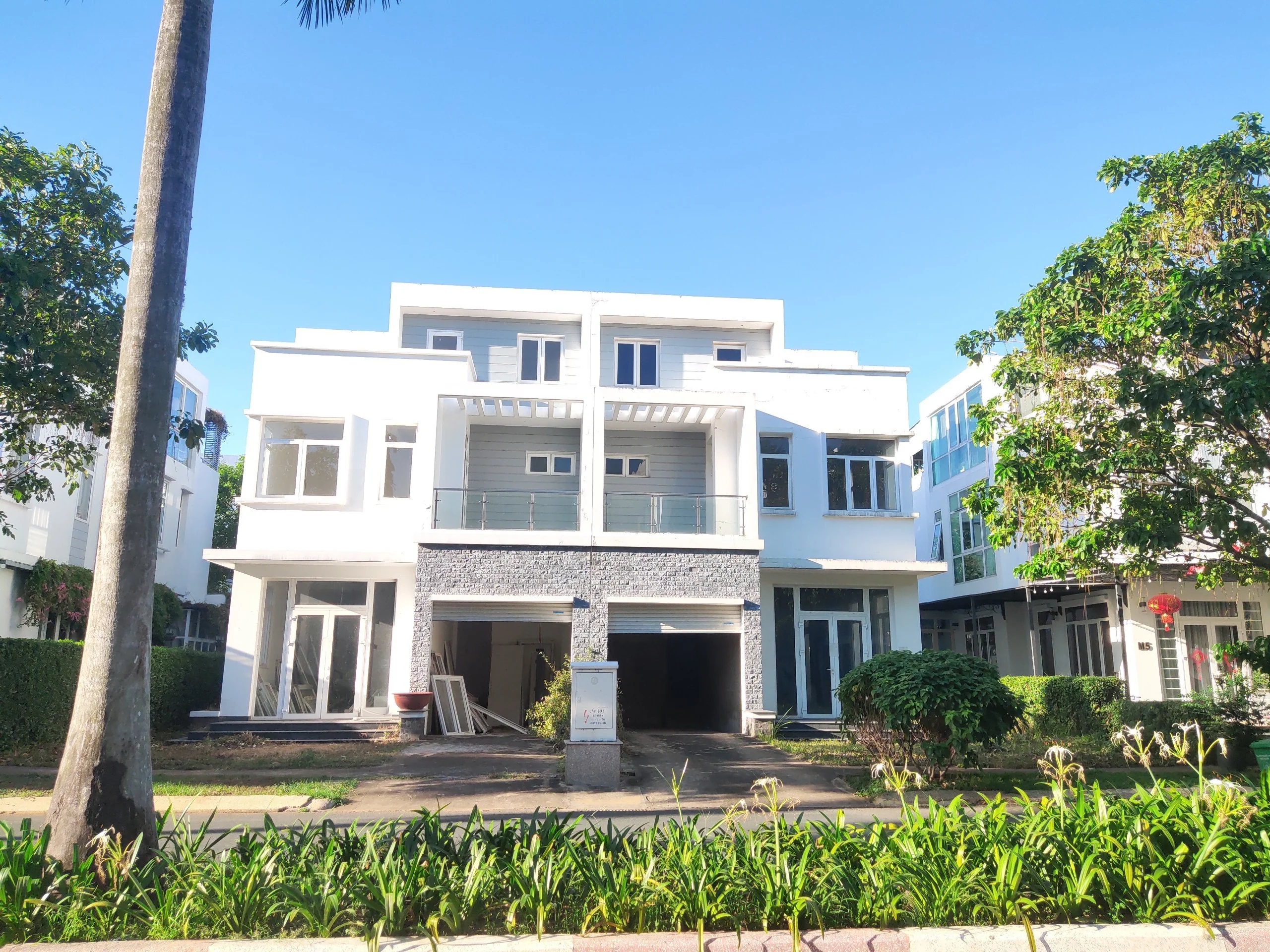 Biệt Thự Song Lập 10x17 - Full Nội Thất - Ảnh 9