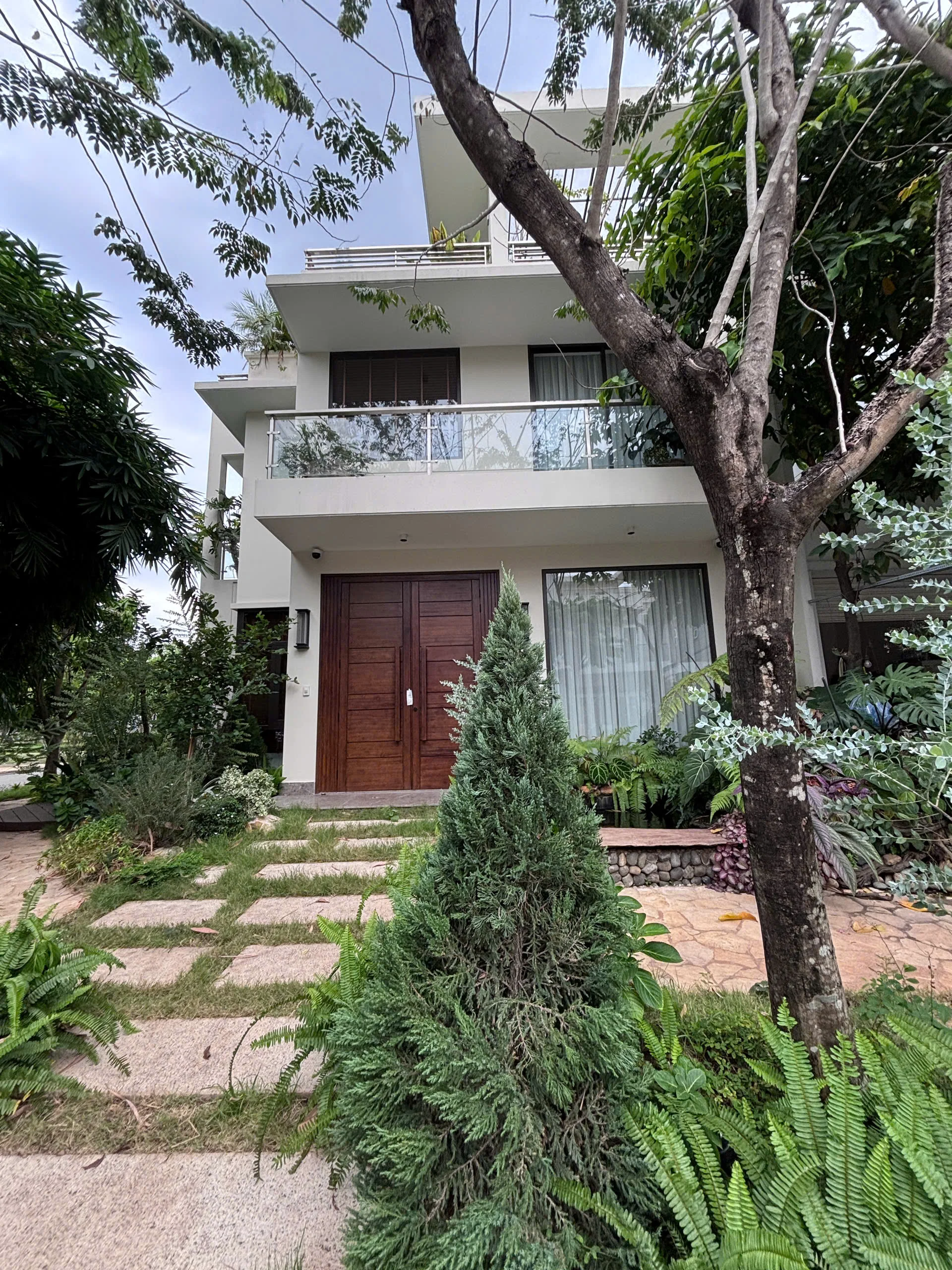 Biệt Thự Góc View Công Viên - Nội Thất Sang Trọng - 2